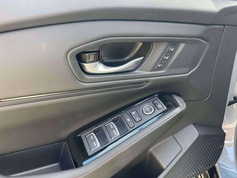 Certified 2025 Honda Accord Touring image 18