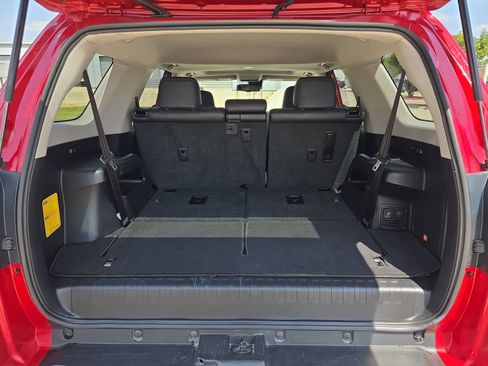 Used 2023 Toyota 4Runner Limited AWD/4WD image 31