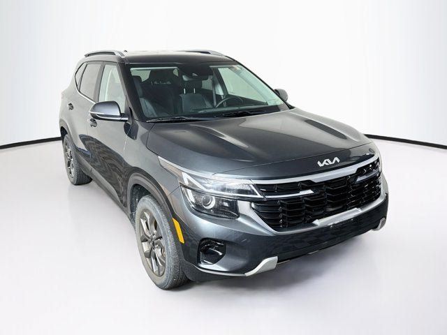 Used 2024 Kia Seltos S AWD/4WD image 3