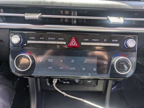 Used 2025 Hyundai Tucson SEL AWD/4WD image 28