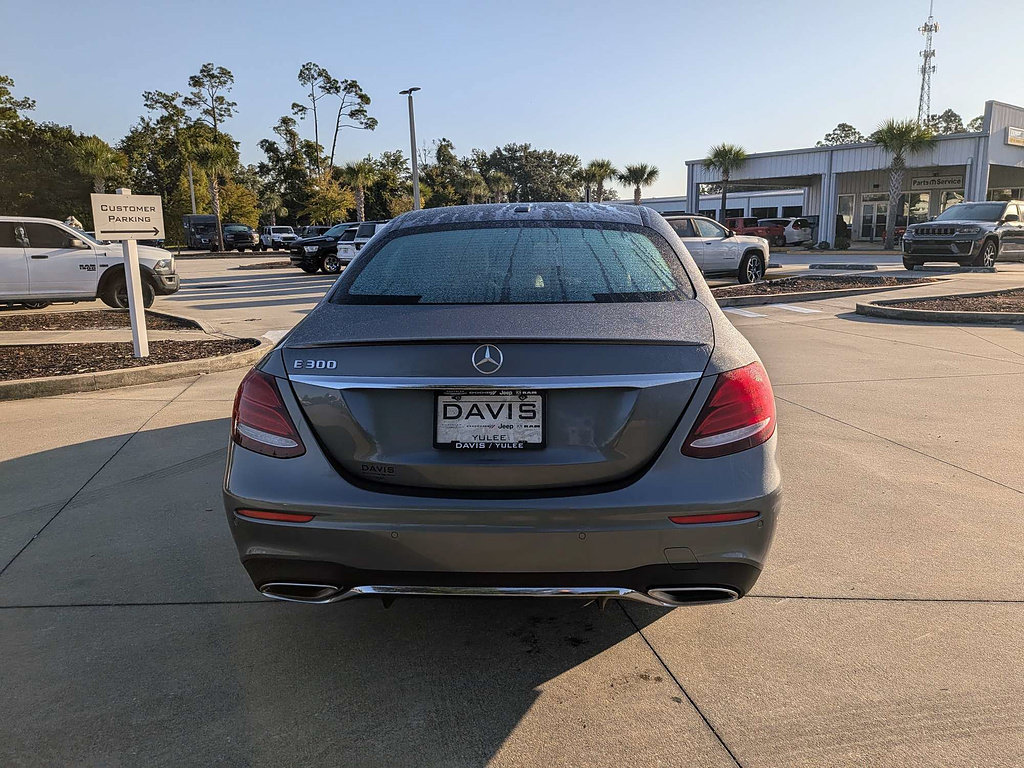Used 2018 Mercedes-Benz E 300 image 5
