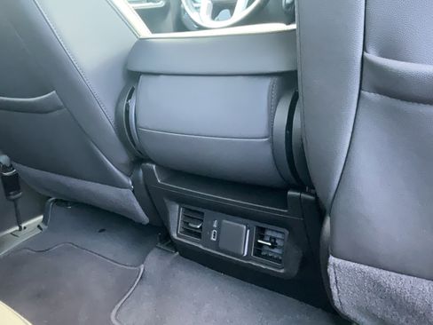 Certified 2025 GMC Sierra 1500 SLT AWD/4WD image 22