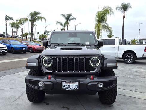 Certified 2026 Jeep Wrangler Unlimited Rubicon AWD/4WD image 7
