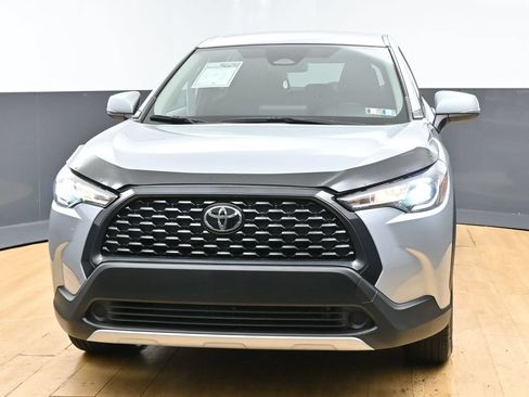 Used 2024 Toyota Corolla Cross LE AWD/4WD image 4
