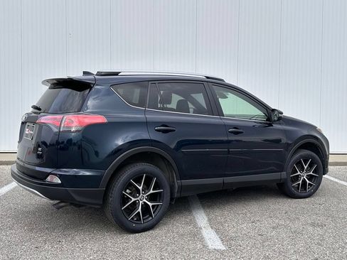 Used 2018 Toyota RAV4 SE w/ Power Extra Value Package AWD/4WD image 6