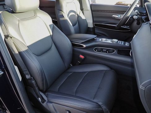 Used 2025 Genesis GV70 2.5T image 20