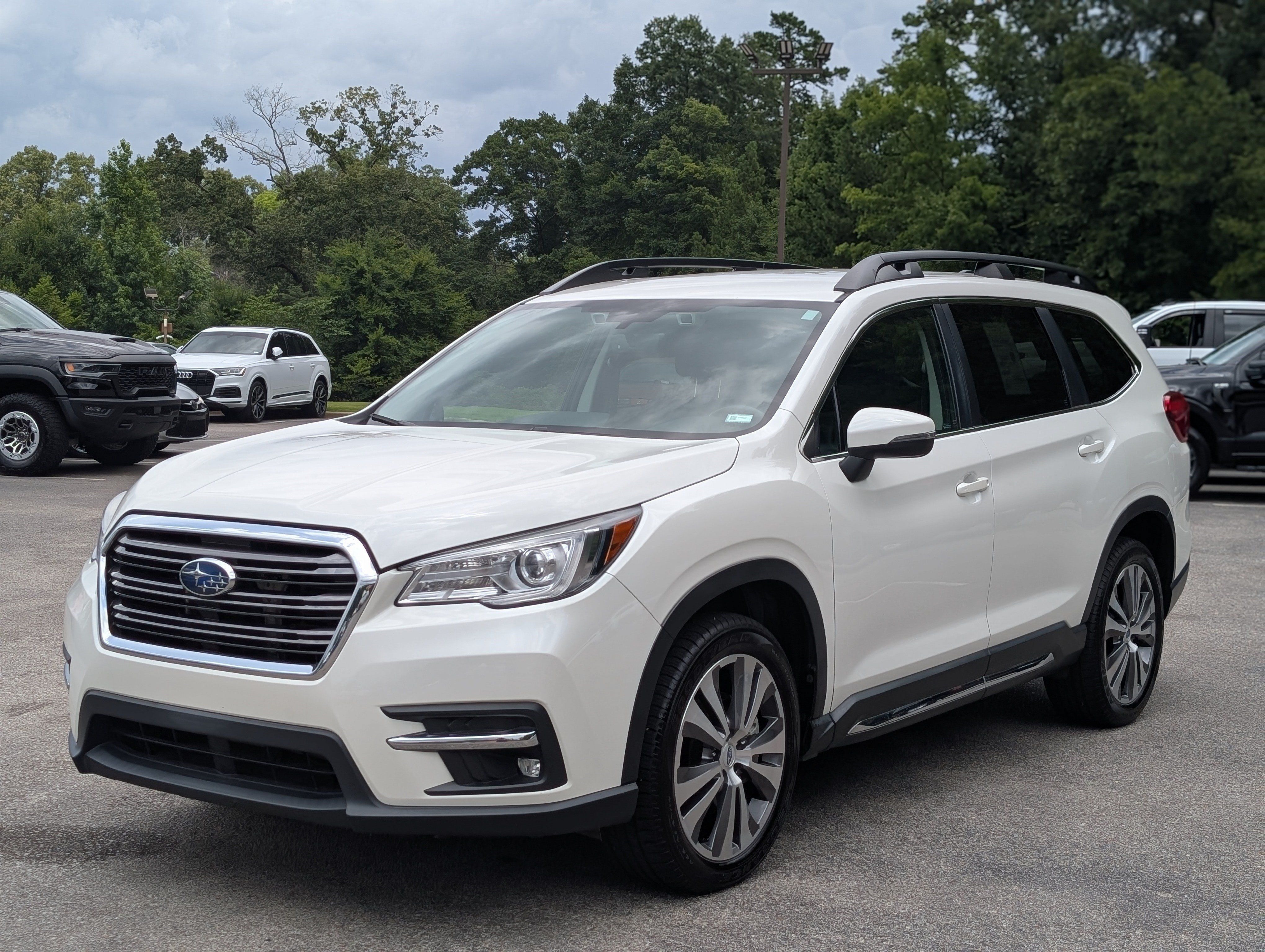 Used 2022 Subaru Ascent Limited AWD/4WD image 5