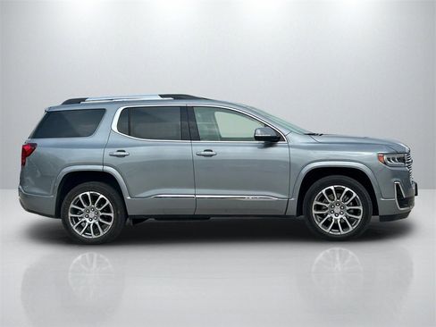 Used 2023 GMC Acadia Denali w/ Denali Ultimate Package image 4