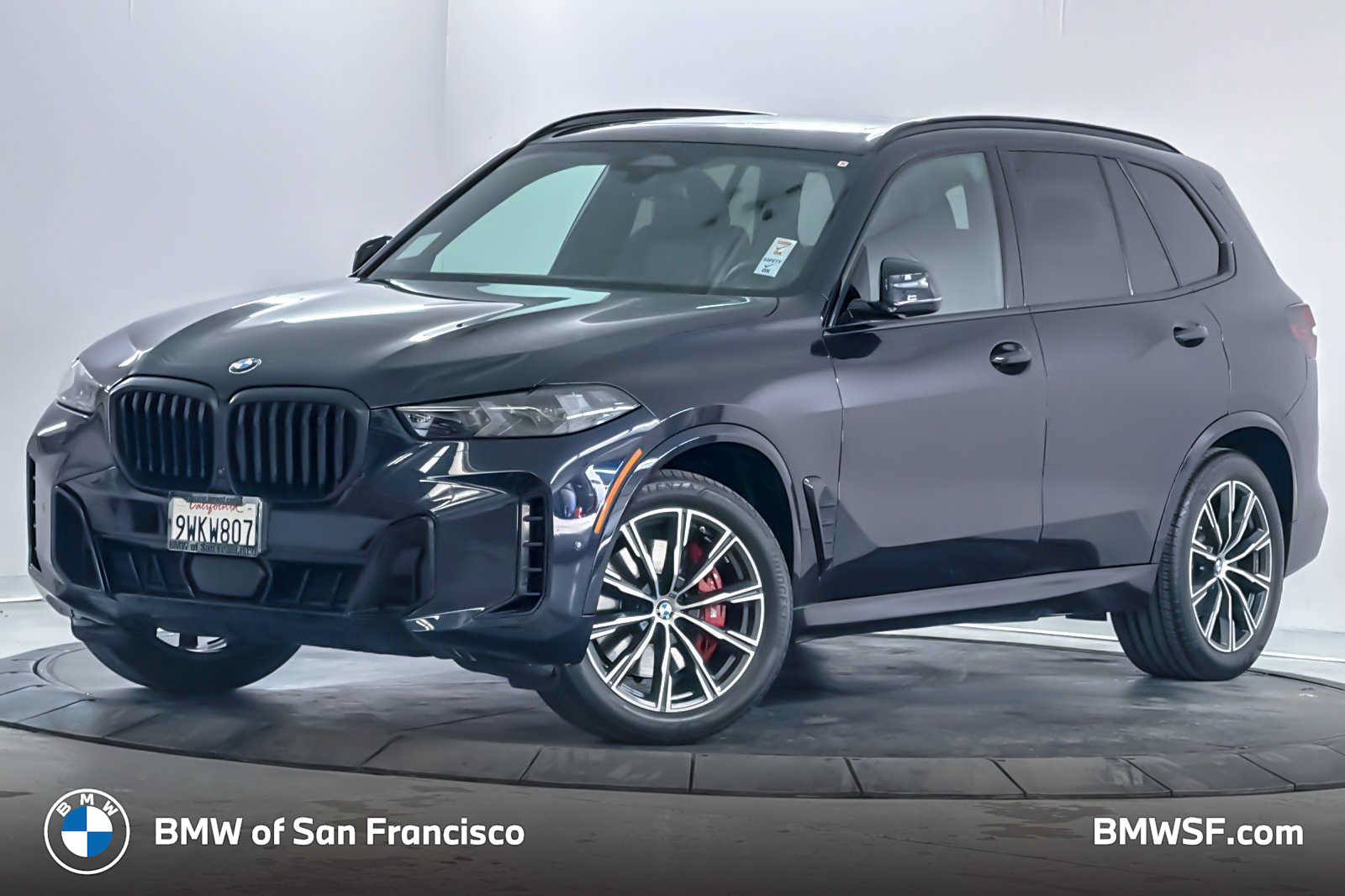 Used 2024 BMW X5 xDrive40i w/ M Sport Package AWD/4WD image 1
