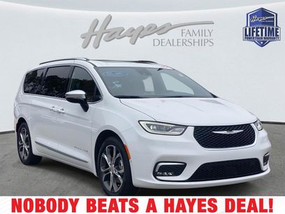 New 2026 Chrysler Pacifica Pinnacle