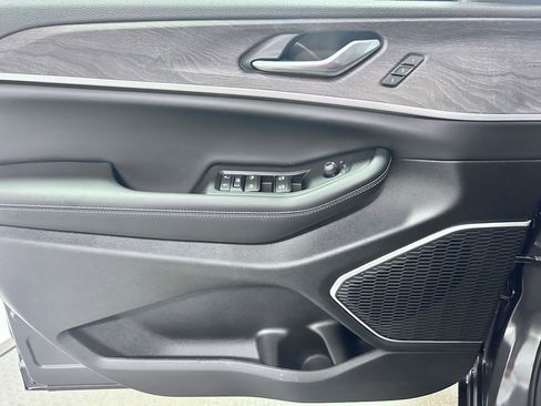 New 2026 Jeep Grand Cherokee Limited AWD/4WD image 4