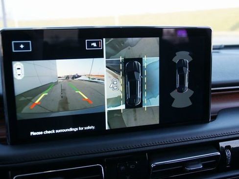 Used 2023 Lincoln Nautilus Reserve w/ Equipment Group 201A image 26