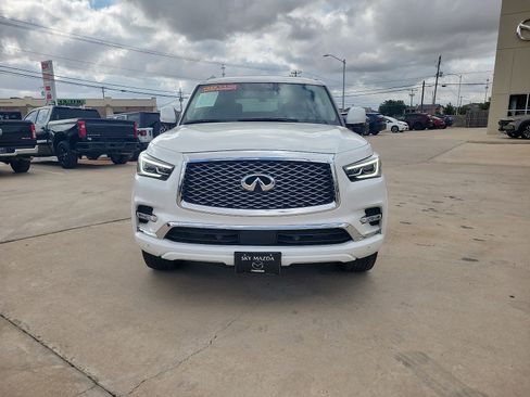 Used 2024 INFINITI QX80 Luxe AWD/4WD image 3