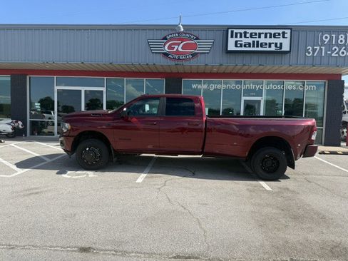 Used 2021 RAM 3500 Big Horn w/ Night Edition image 10