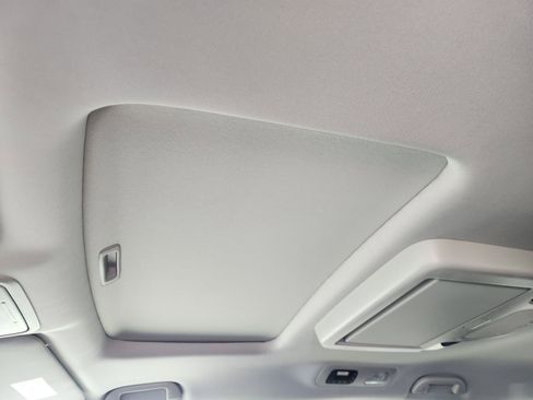 New 2026 Honda Odyssey Touring image 29