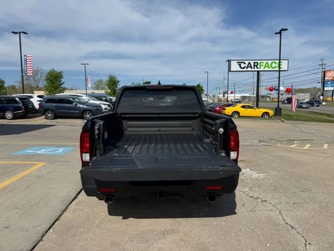 Used 2021 Honda Ridgeline Sport image 12