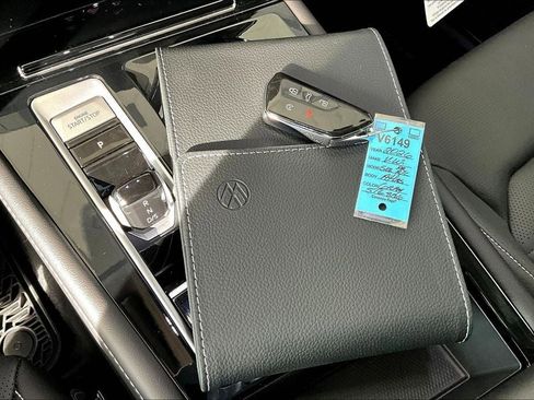 New 2026 Volkswagen Atlas SEL image 11