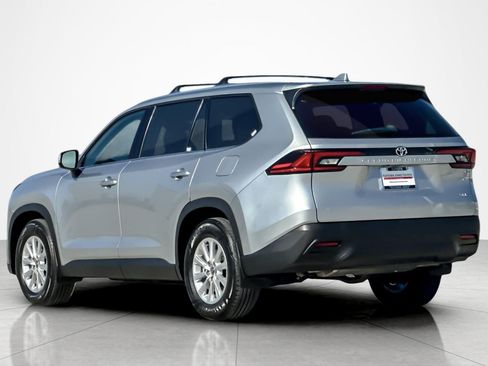 Certified 2026 Toyota Grand Highlander FWD image 3