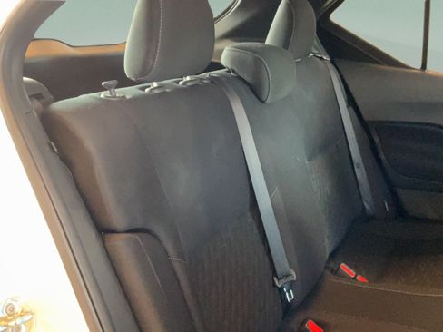 Used 2022 Nissan Kicks S FWD image 28