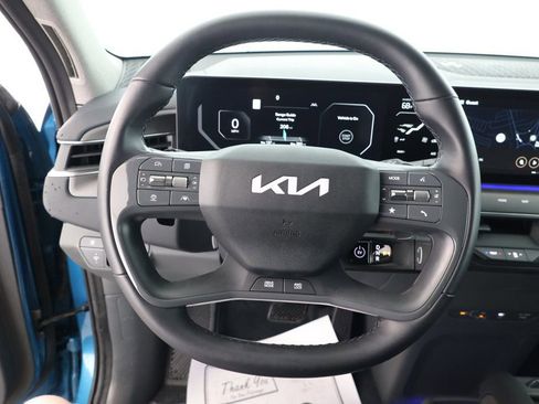 Used 2024 Kia EV9 Land image 14