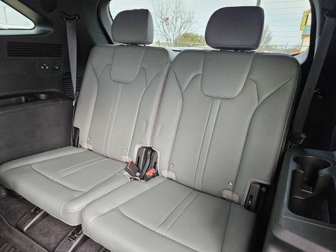 Certified 2025 Kia Sorento SX Prestige w/ Sage Leather Package image 18