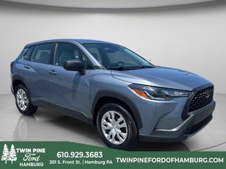 Used 2022 Toyota Corolla Cross L AWD/4WD video 1