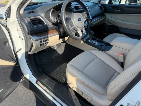 Used 2015 Subaru Outback 3.6R Limited image 62