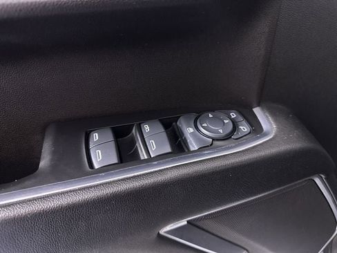 Used 2025 Chevrolet Silverado 1500 LT image 24