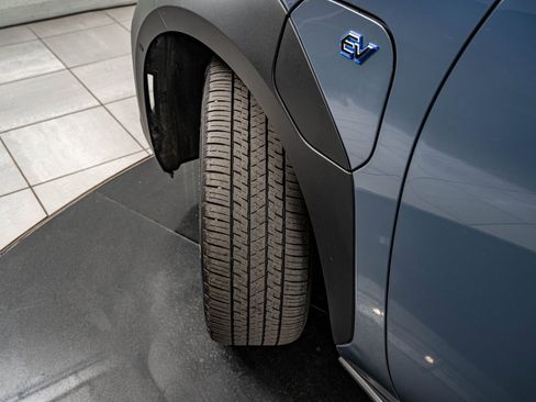 Used 2024 Subaru Solterra Limited w/ Limited Package image 39