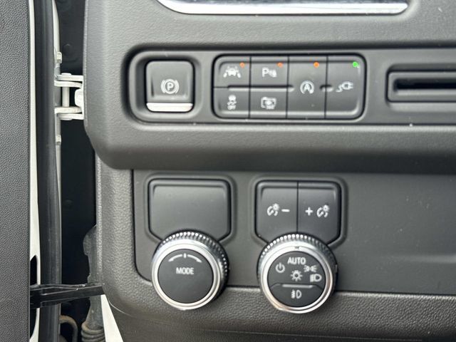 Used 2022 GMC Yukon SLT w/ SLT Premium Package RWD image 23