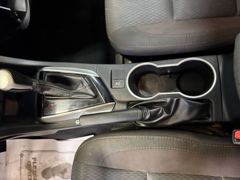 Used 2017 Toyota Corolla LE w/ Carpet Mat Package (TMS) FWD image 15