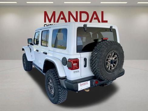 Used 2021 Jeep Wrangler Unlimited Rubicon w/ Trailer Tow Package AWD/4WD image 8