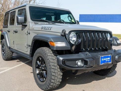 Used 2023 Jeep Wrangler Willys image 4