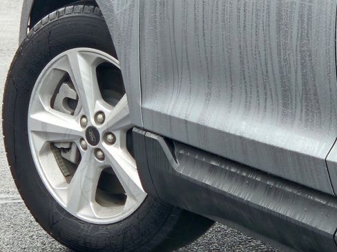 Used 2024 Ford Edge SE image 14