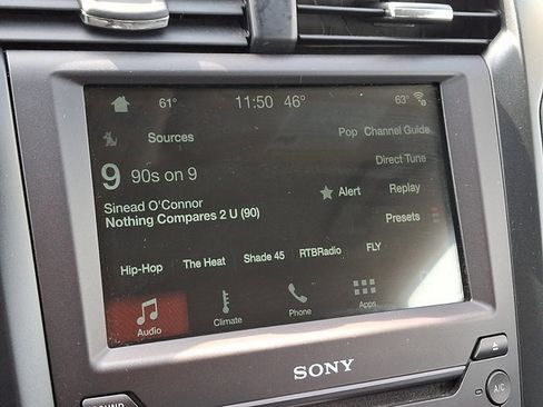 Used 2017 Ford Fusion Titanium image 16