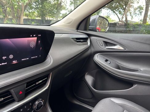 Used 2025 Buick Encore GX Preferred FWD image 33