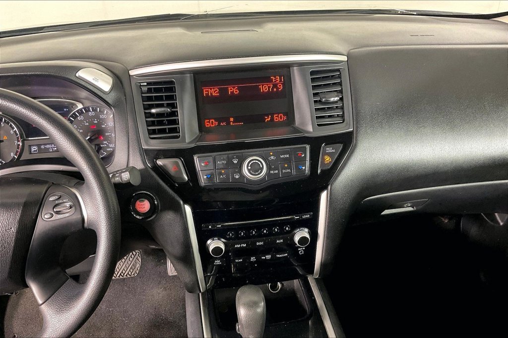 Used 2014 Nissan Pathfinder S w/ Cargo Package FWD image 8