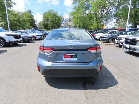Used 2026 Toyota Corolla LE FWD image 5