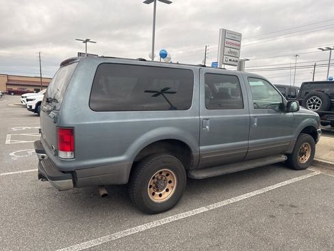 Used 2001 Ford Excursion XLT image 8