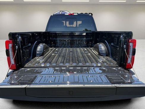 New 2026 Ford F350 Platinum w/ Platinum Plus Package AWD/4WD image 16