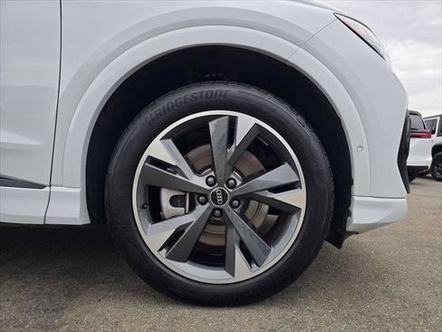 Certified 2023 Audi Q4 e-tron Prestige w/ Black Optic Package AWD/4WD image 9
