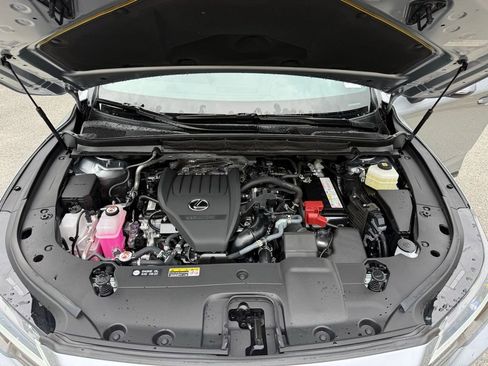 Certified 2025 Lexus RX 350 Premium w/ Accessory Package image 17