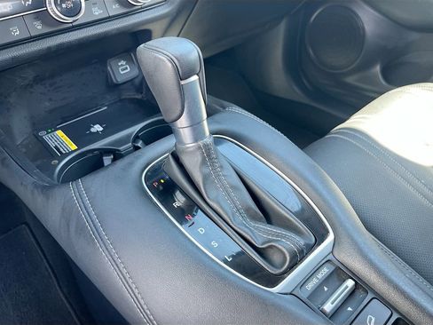 Used 2023 Honda HR-V EX-L image 16