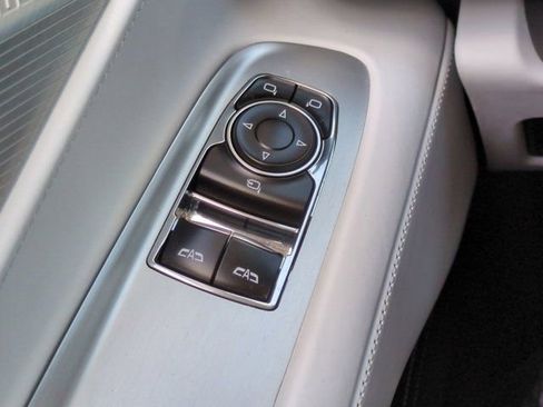 Used 2023 Chevrolet Corvette Stingray Premium Cpe w/ LPO, Roadside Safety Package image 20