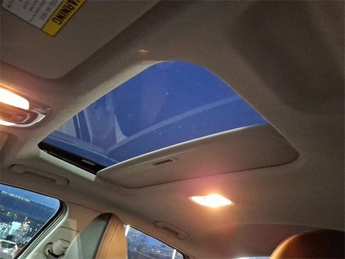 Used 2024 Hyundai Elantra Limited image 19