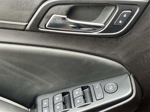 Used 2016 GMC Yukon SLE w/ Convenience Package image 14