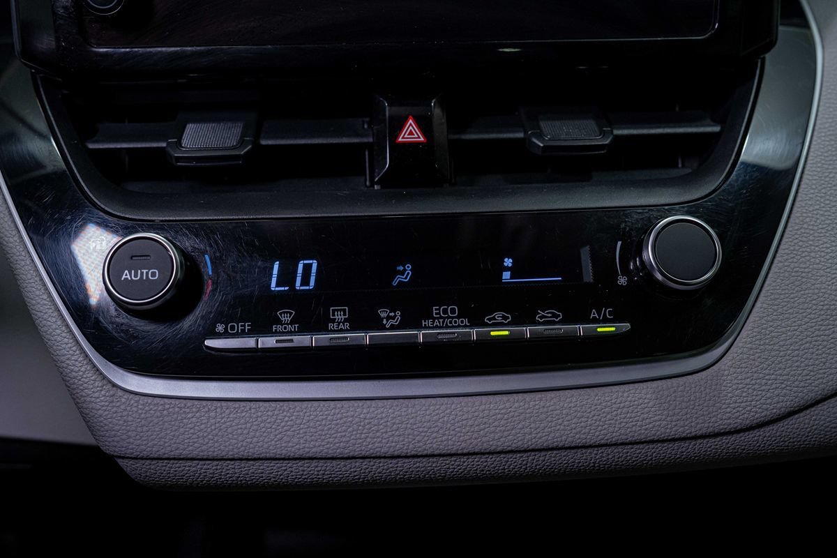 Used 2023 Toyota Corolla LE FWD image 22