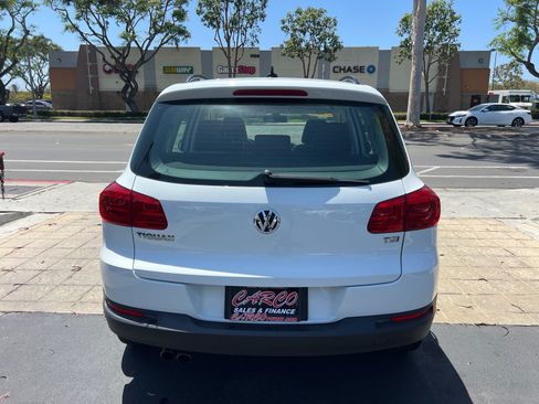 Used 2017 Volkswagen Tiguan S FWD image 7