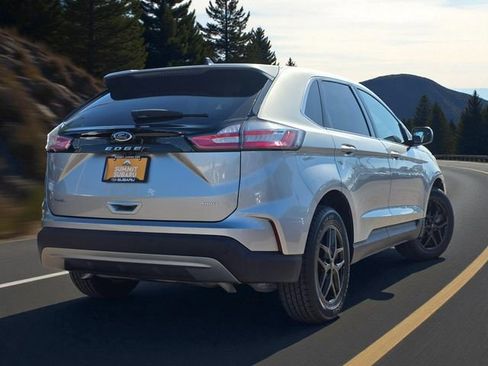 Used 2024 Ford Edge SEL image 7