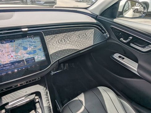 Certified 2025 Mercedes-Benz E 350 Sedan image 4